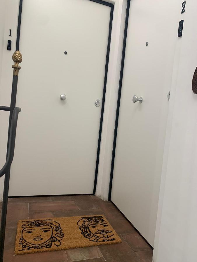 Calderai 82 Suites 1 E 2 Palermo Buitenkant foto