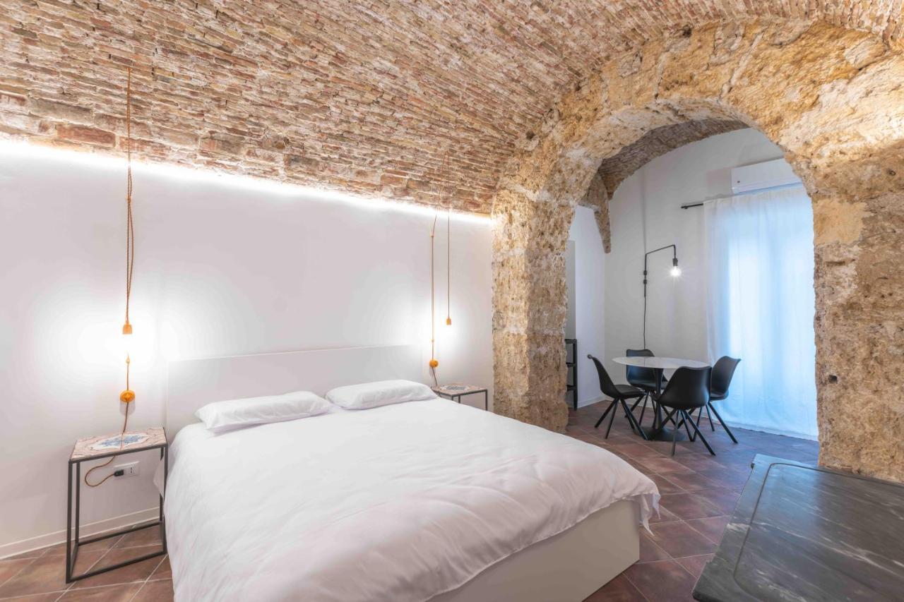Calderai 82 Suites 1 E 2 Palermo Buitenkant foto